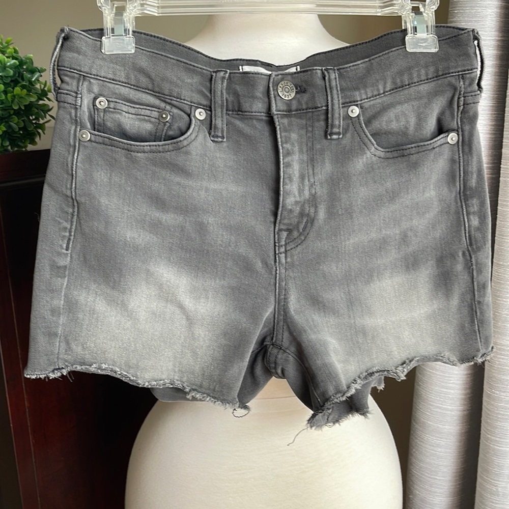 Madewell grey denim shorts 3” inseam 25
